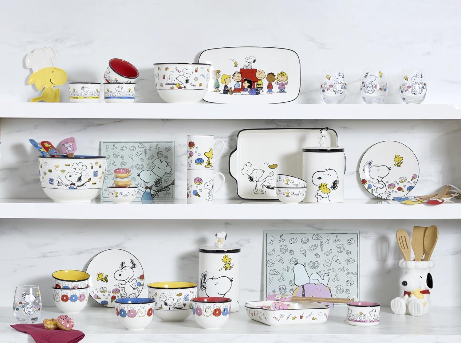 imageLenox 897219 Snoopy Valentines Day Mugs Set of 4 AssortedAccent Plates Set of 4