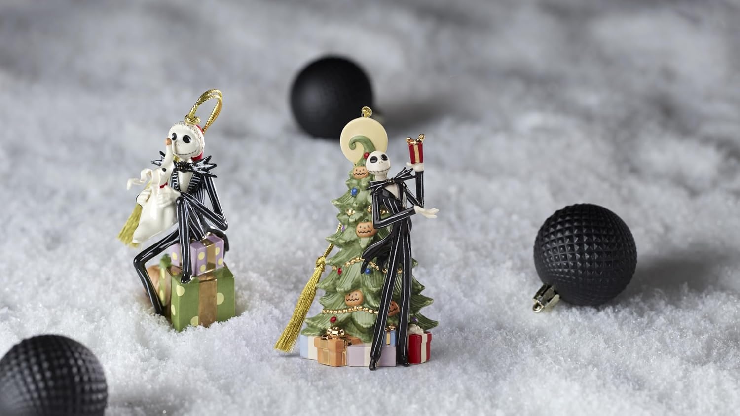 image:imageLenox 899028 Nightmare Before Christmas Hors Doeuvres TrayJack Skellington Ornament